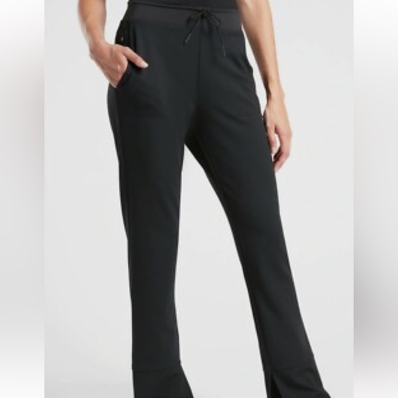 Athleta Pants - Athleta Hermosa Athleasure Active Pants Size XS